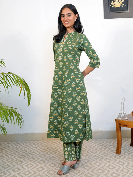 Middle Green Block Printed A-Line Coord Set
