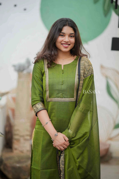Sap Green Handloom Kurta and Duppata Set with lining