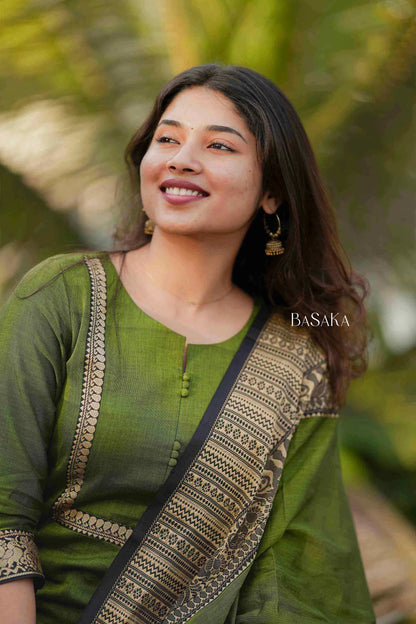 Sap Green Handloom Kurta and Duppata Set with lining