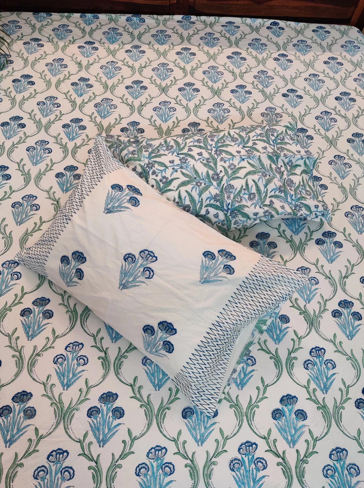 Premium Hand Block Printed Sea Blue & Green Jaal Floral COTTON Bedsheet with Reversible 2 Pillow Covers