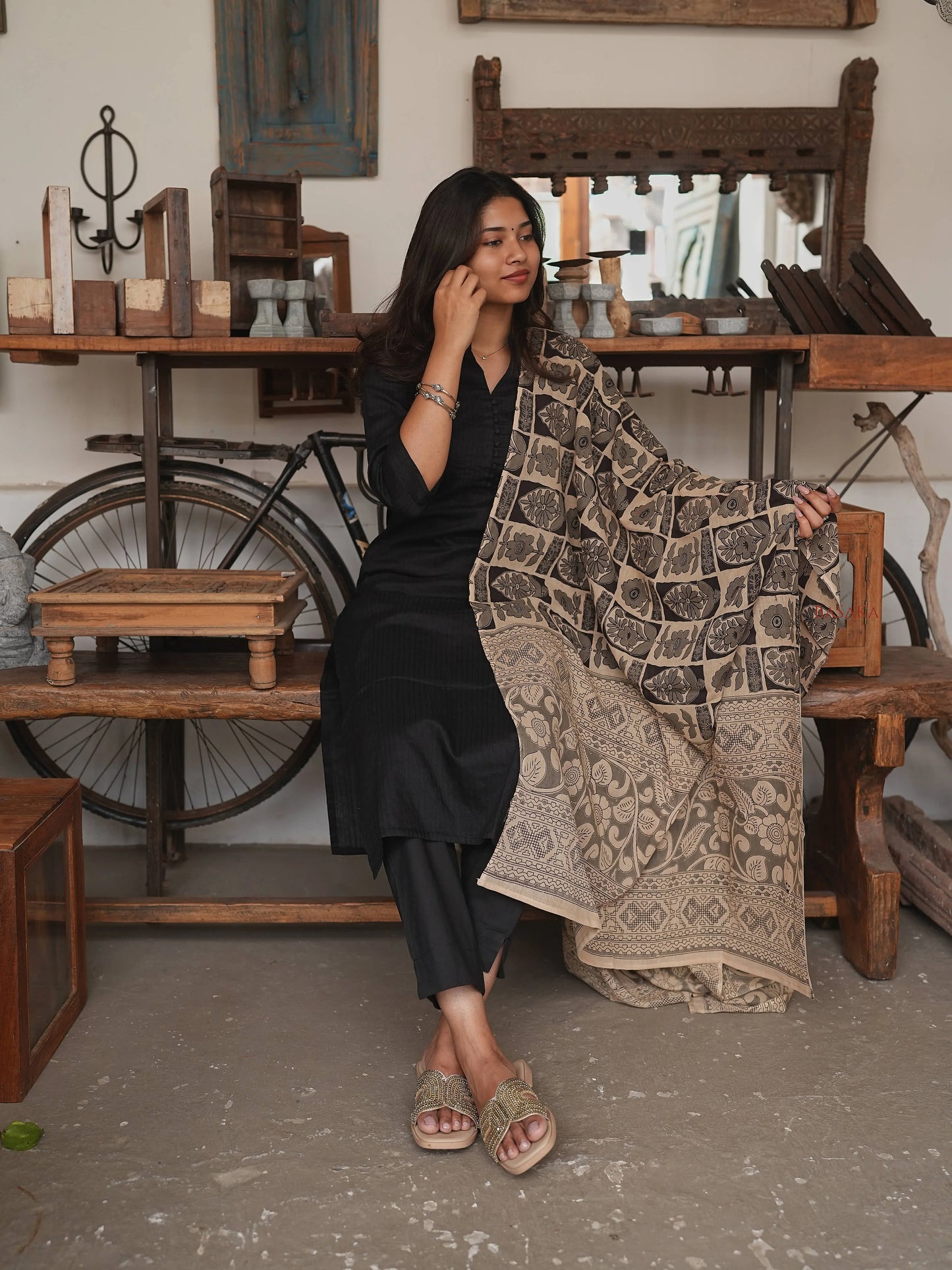 Black Kalamkari South Cotton Suit Set (3Pcs.)