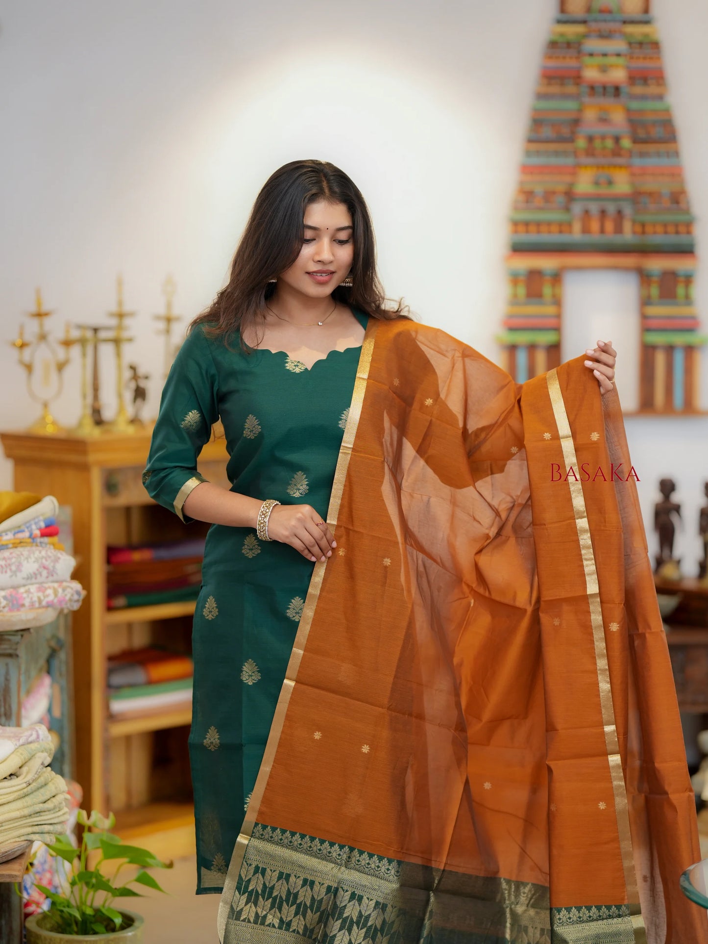 British Green n Bronze Kora Silk Suit Set (3 pcs.) with lining.