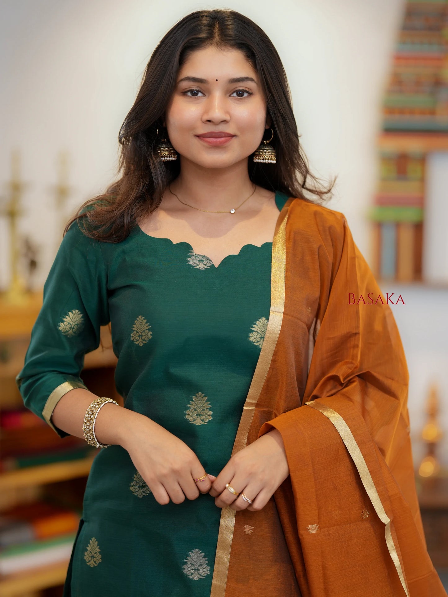 British Green n Bronze Kora Silk Suit Set (3 pcs.) with lining.