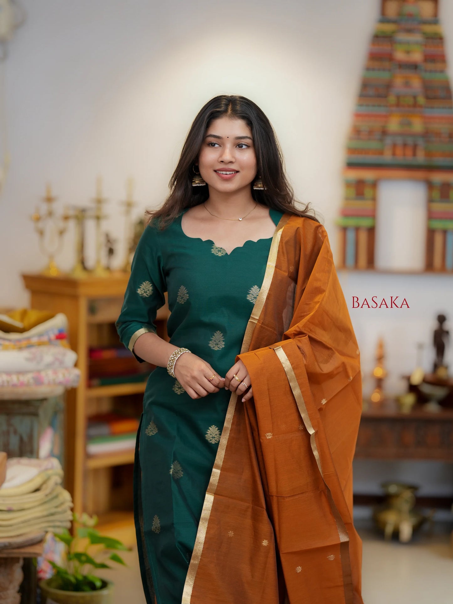 British Green n Bronze Kora Silk Suit Set (3 pcs.) with lining.