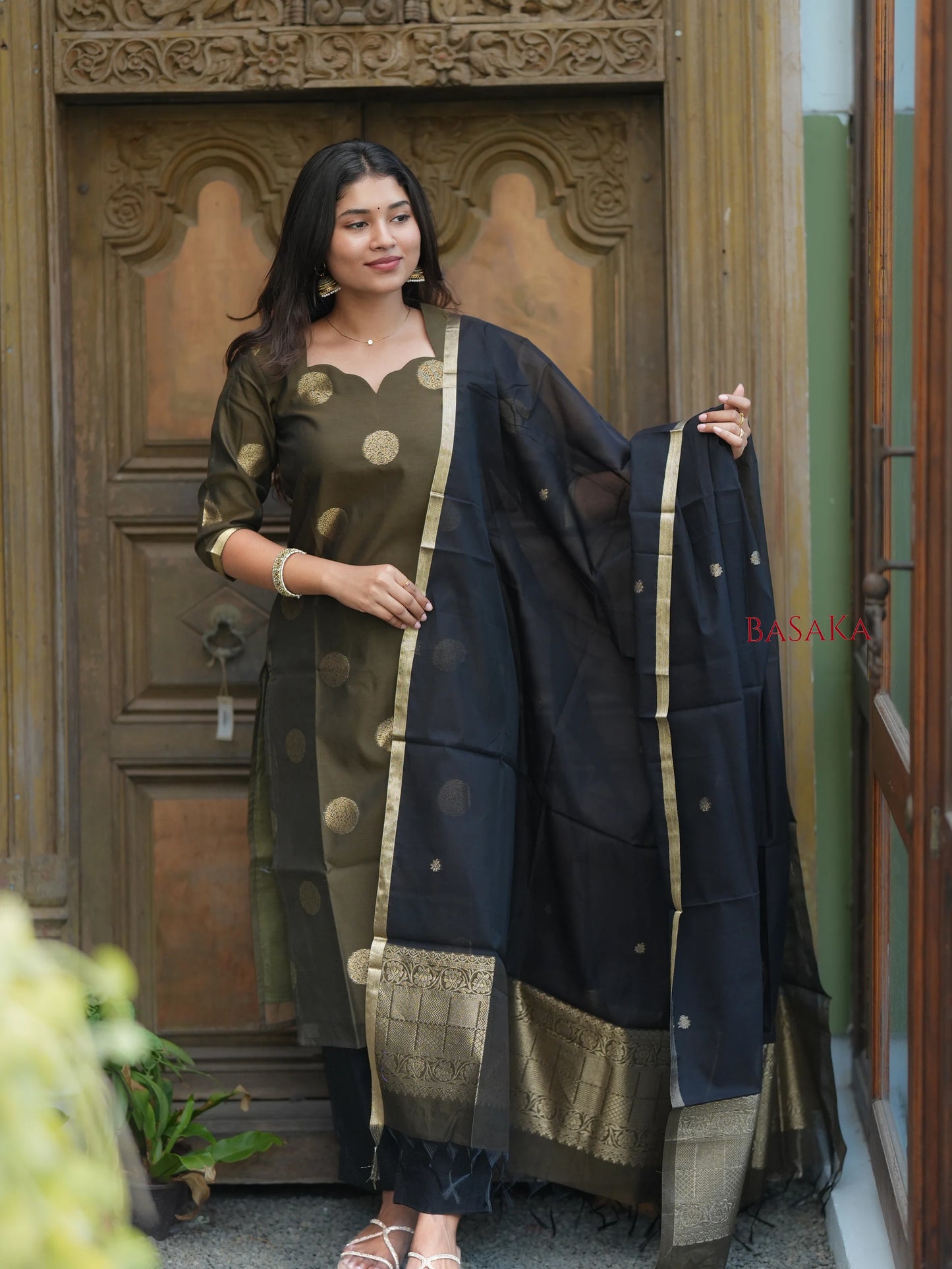 Deep Green n Black Kora Silk Suit Set (3 Pcs) with lining