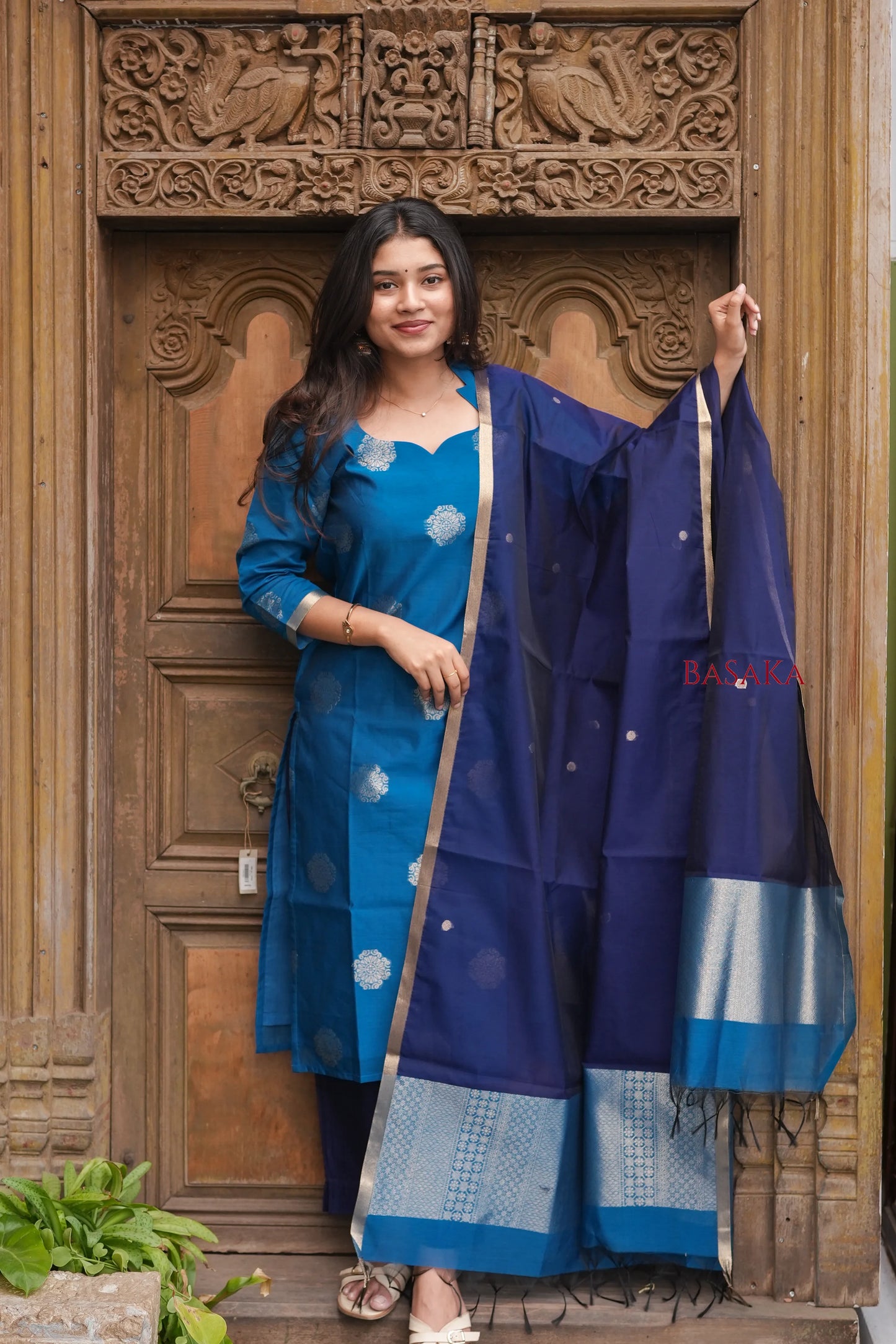 Dodger Blue Kora Silk Suit Set (3 pcs.) with lining.