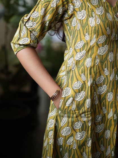 Garden Roses Box Pleated COTTON Kurta