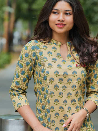 Garden Roses Charm A-line COTTON Kurta