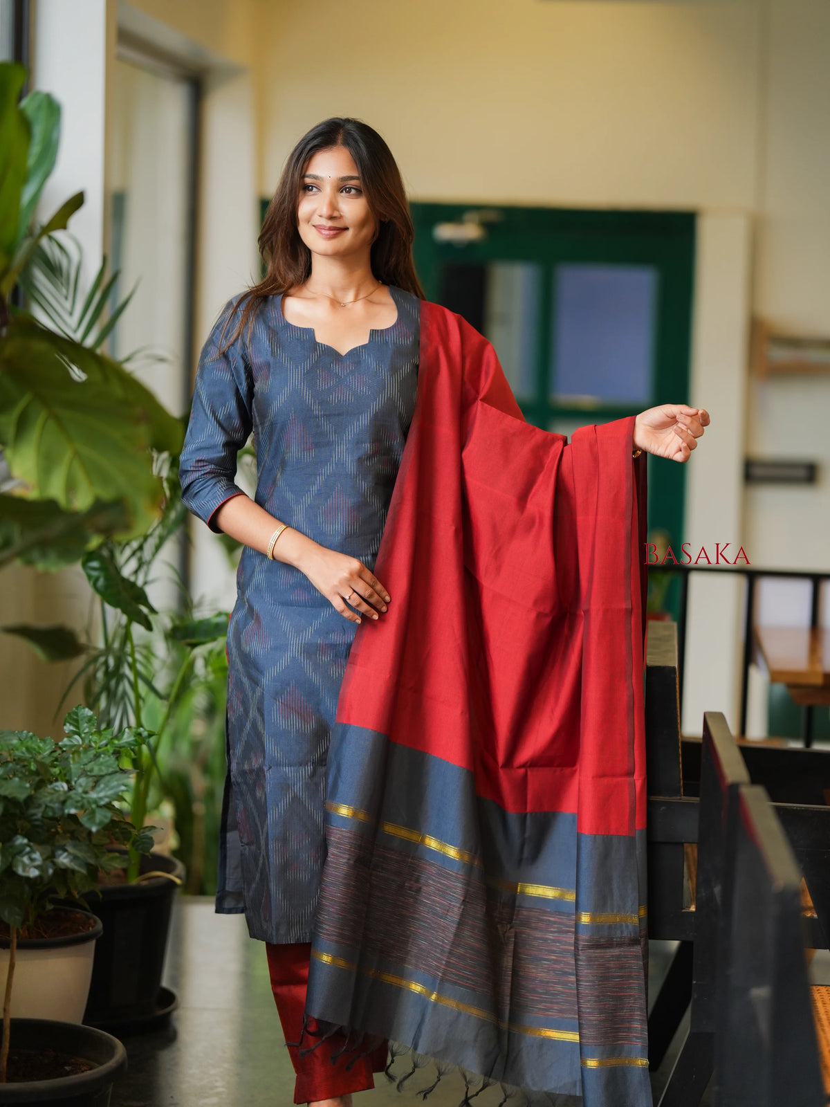 Grey Ikkat Suit Set (3pcs.) with lining