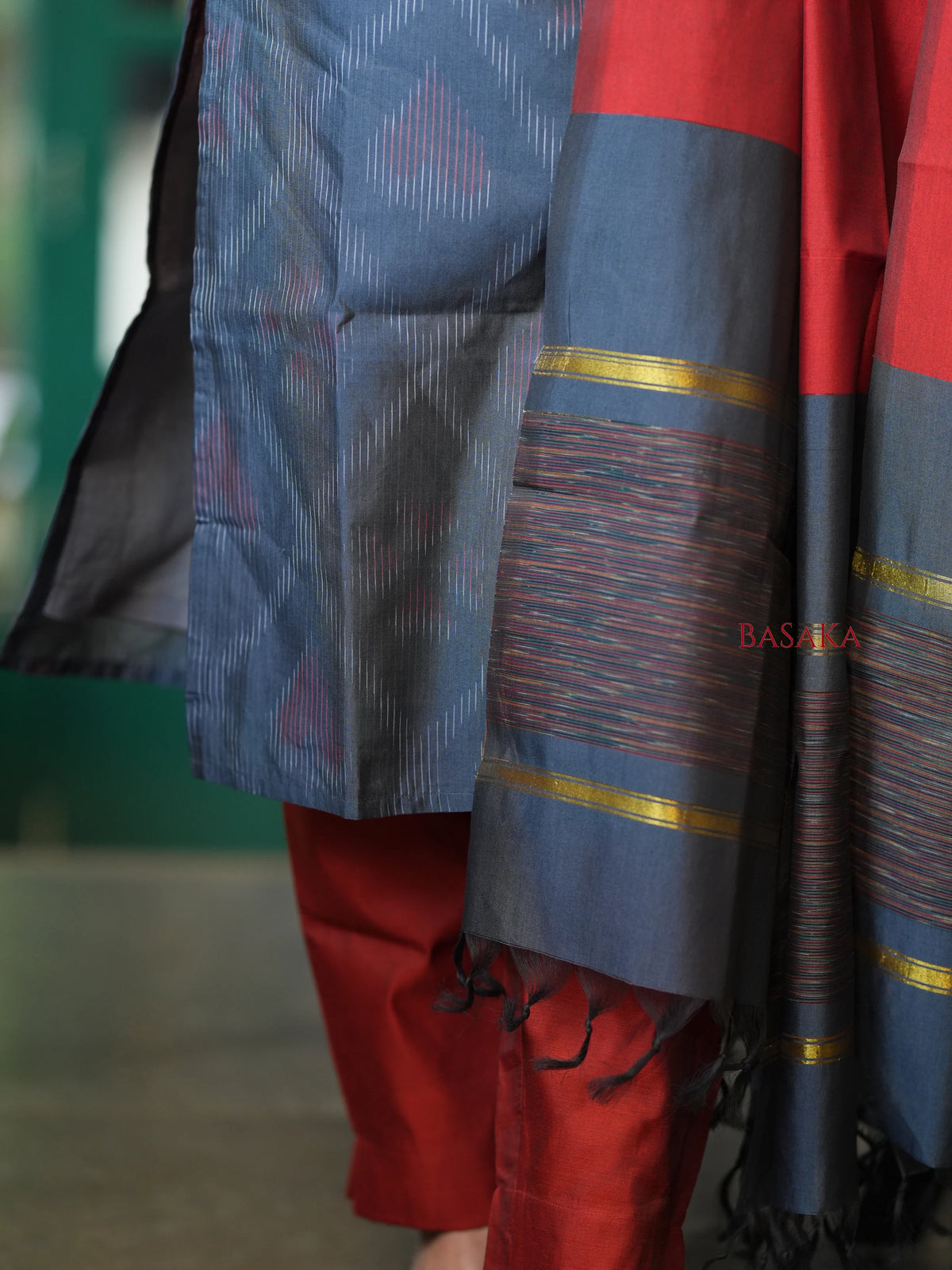 Grey Ikkat Suit Set (3pcs.) with lining