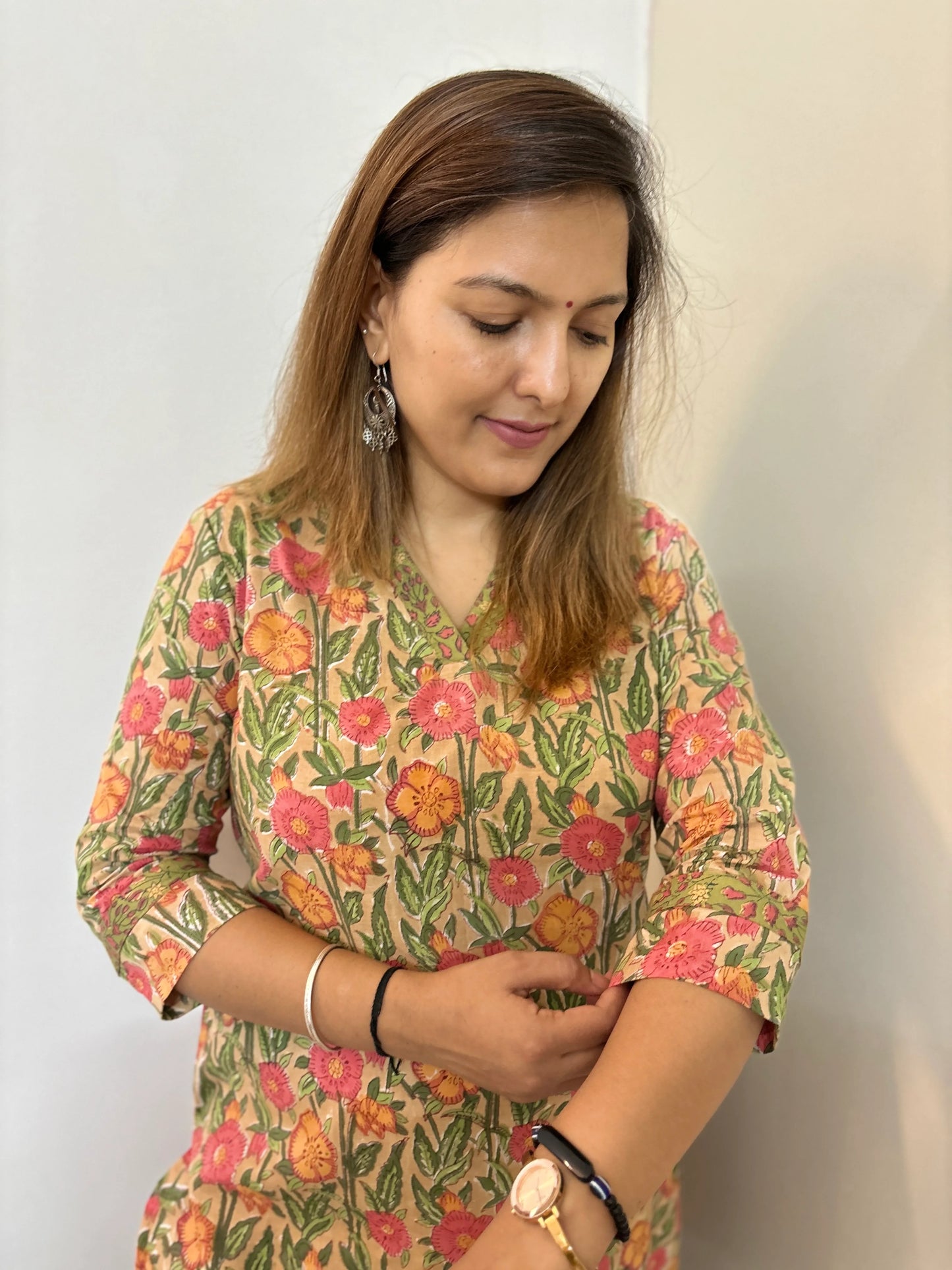 Beige and Peach Floral Straight Kurta