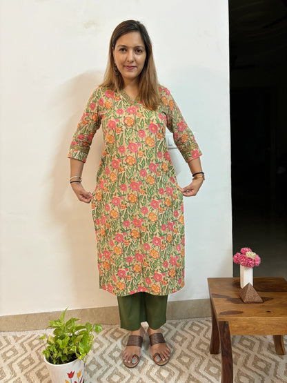 Beige and Peach Floral Straight Kurta