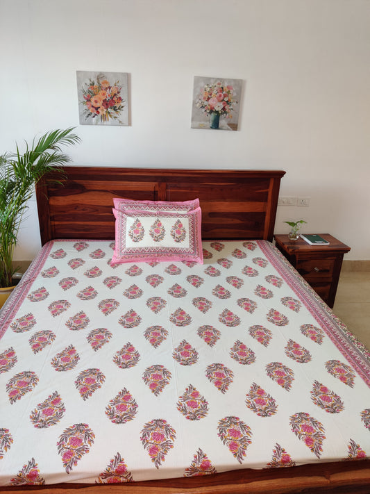 Kamali Pink COTTON Bedsheet with Two Reversible Pillow Covers