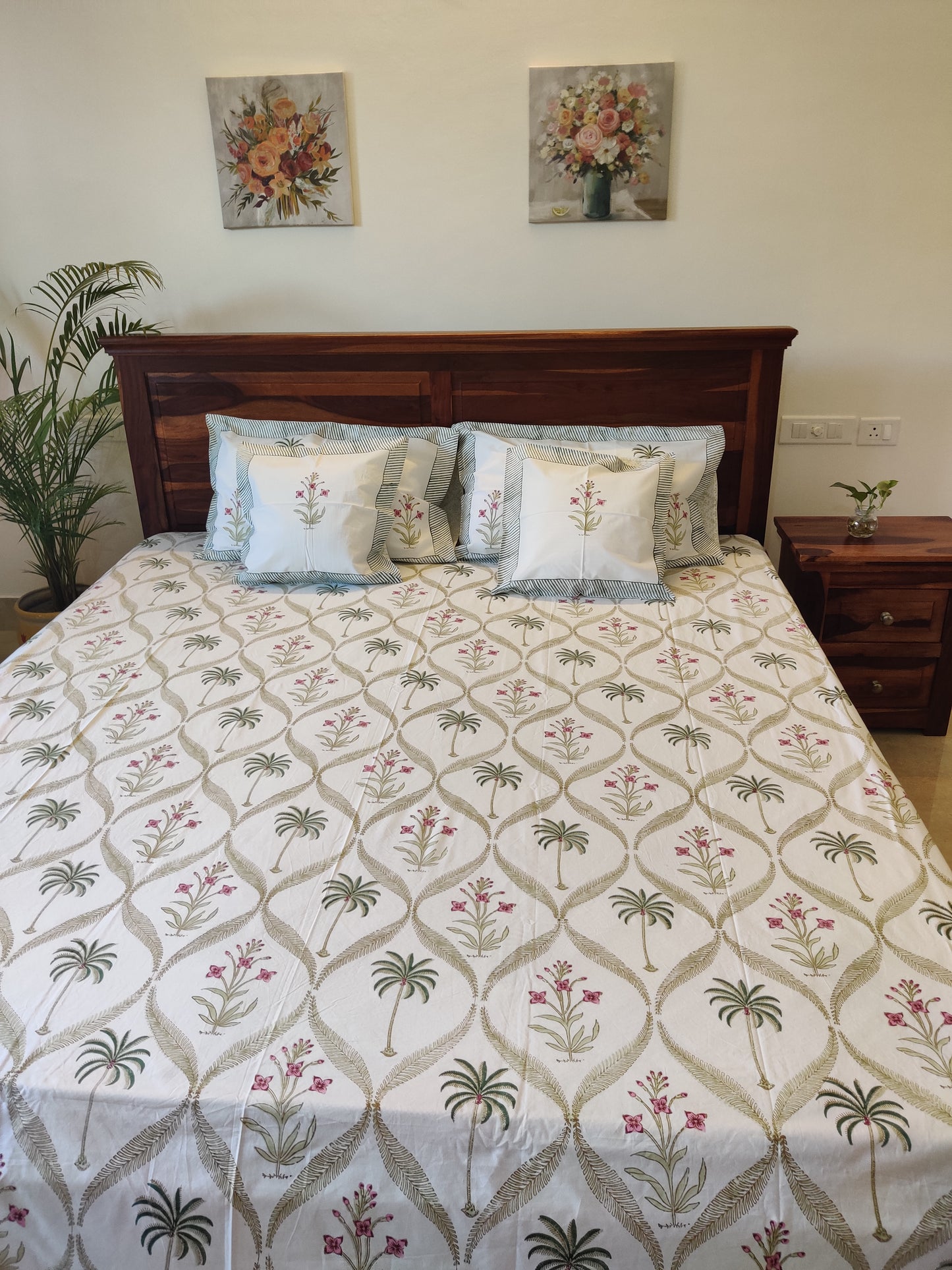 Premium Hand Block Printed Palm Tree COTTON Bedsheet with Reversible (2 Pillow+1 Cushion) Covers