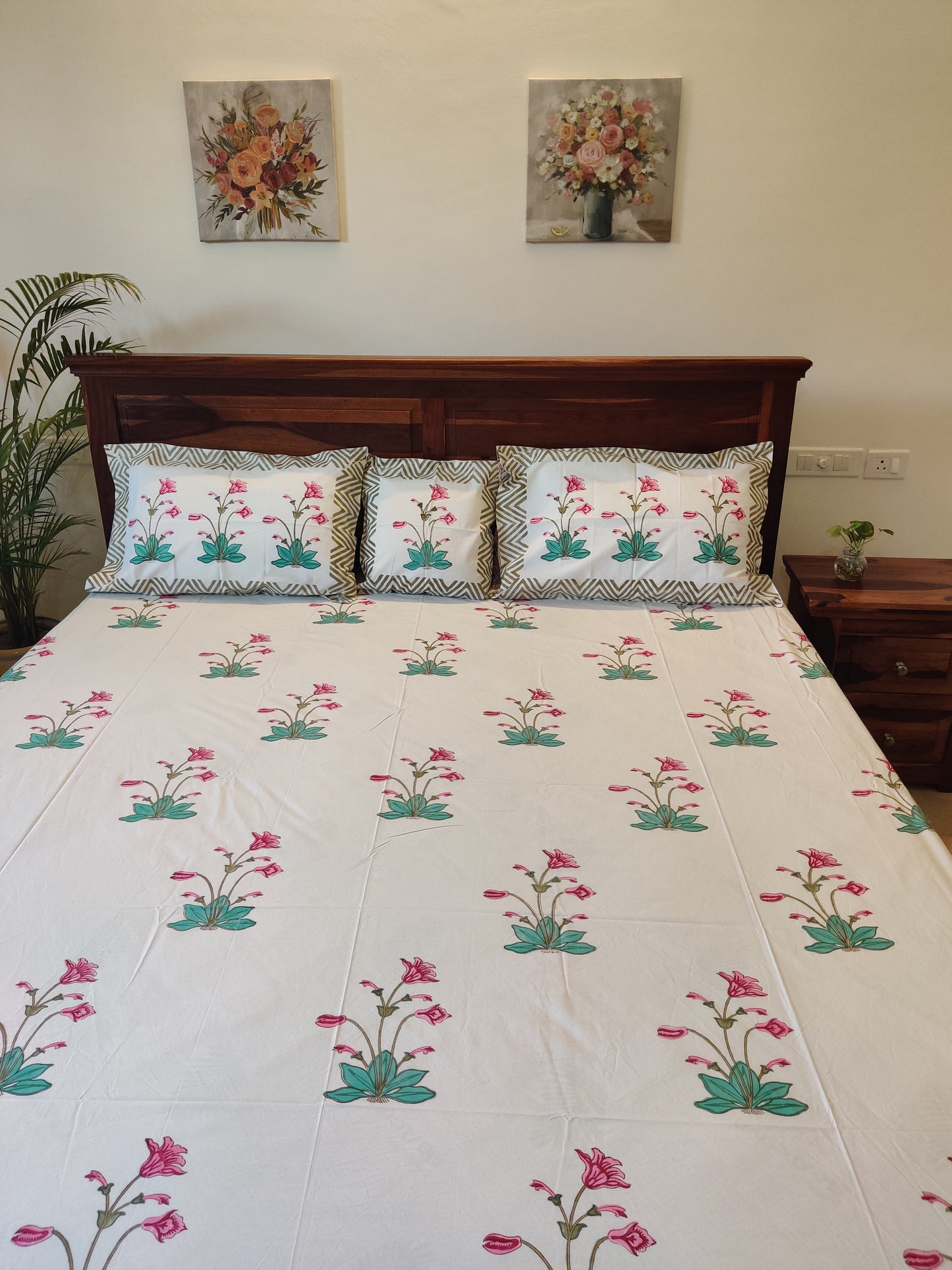 Premium Hand Block Printed pink floral COTTON Bedsheet with Reversible 2 Pillow Covers