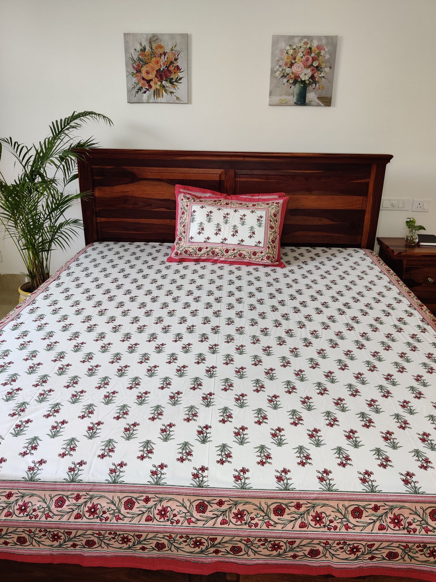 Kamali Maroon Floral COTTON Bedsheet with Two Reversible Pillow Covers