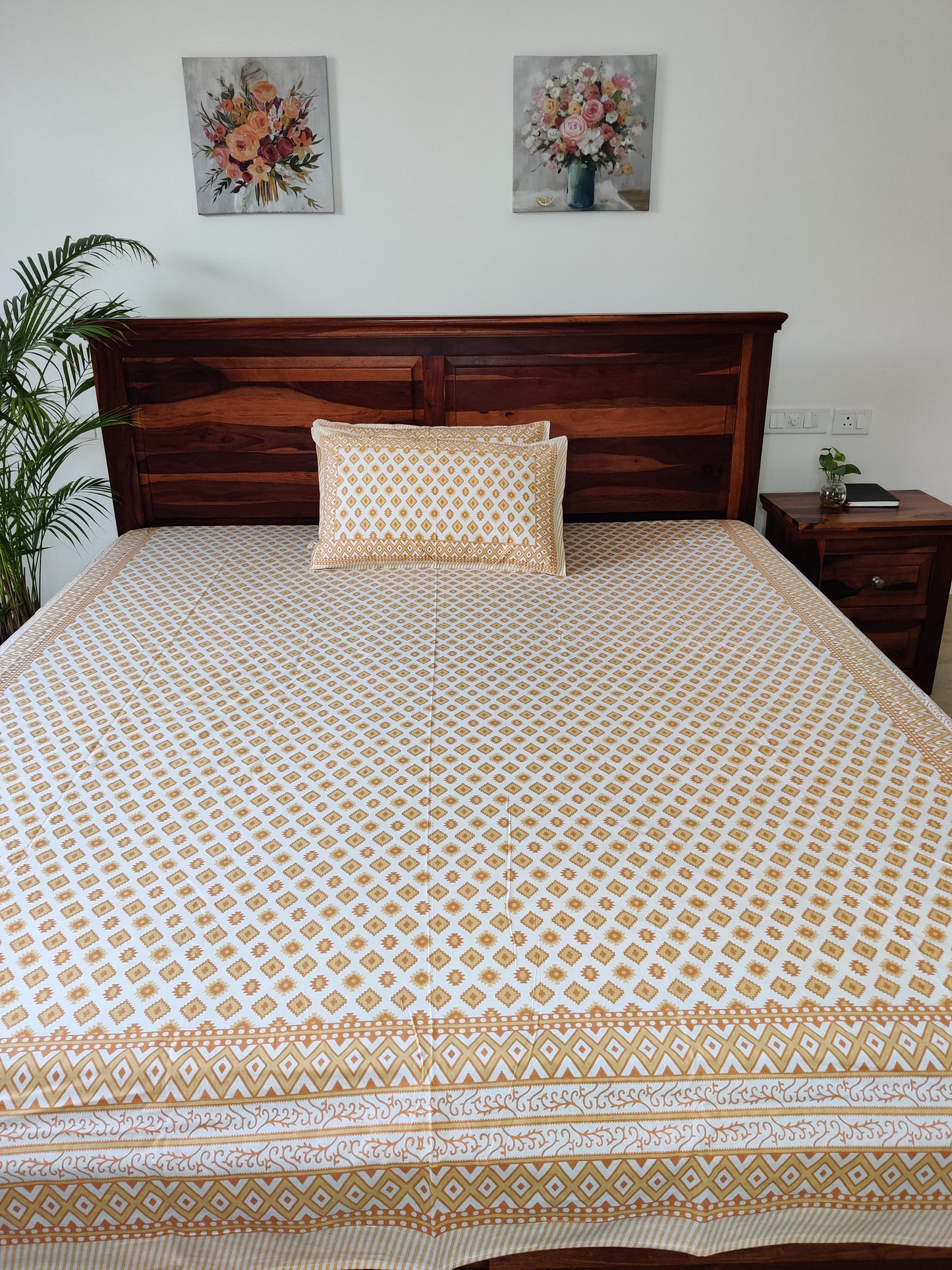 Kamali Yellow Geometrical COTTON Bedsheet with Two Reversible Pillow Covers