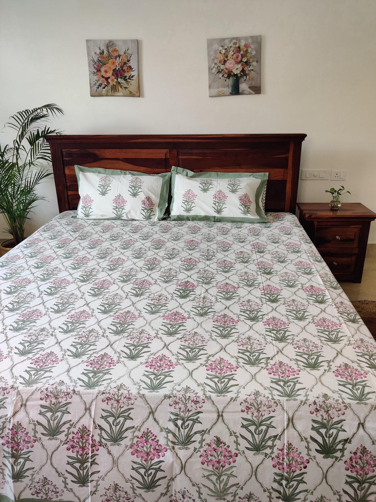 Premium Hand Block Printed Lavender Floral COTTON Bedsheet with Reversible 2 Pillow Covers