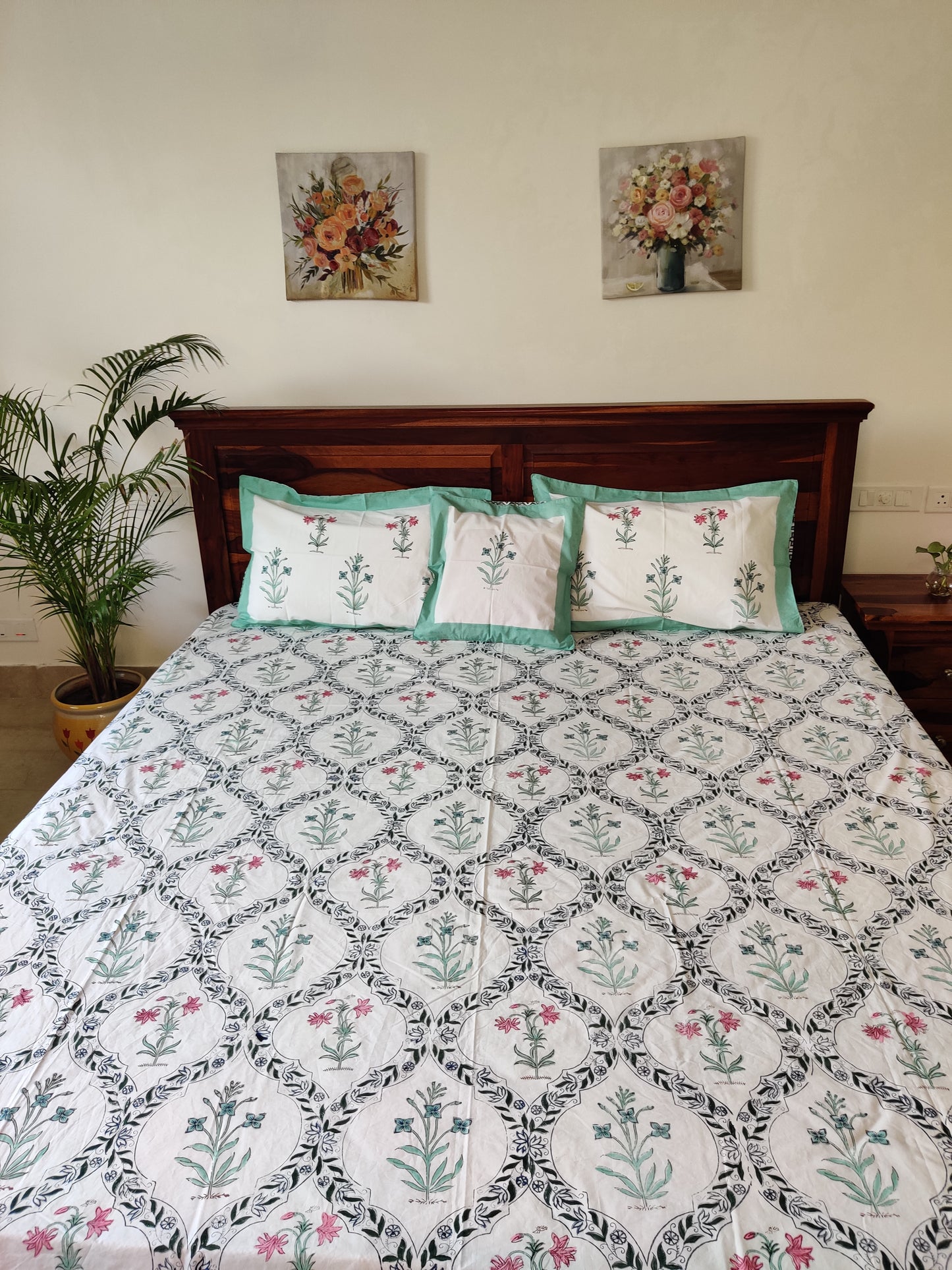 Premium Hand Block Printed Floral COTTON Bedsheet with Reversible 2 Pillow Covers