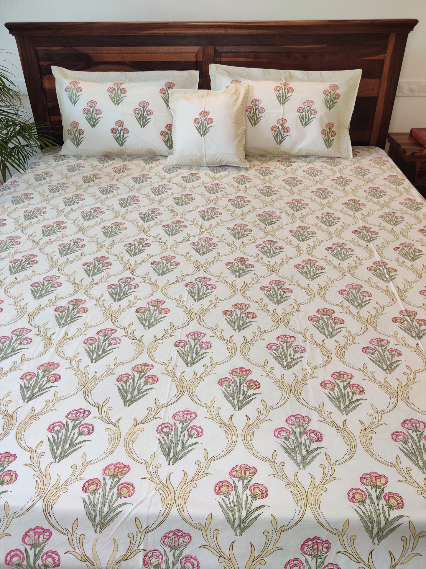 Premium Hand Block Printed Golden Jaal Poppy Floral COTTON Bedsheet with Reversible (2 Pillow+1 Cushion) Covers