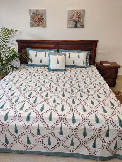 Premium Hand Block Printed Green Cypress COTTON Bedsheet with Reversible (2 Pillow +1 Cushion) Covers