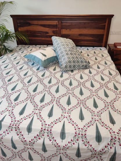 Premium Hand Block Printed Green Cypress COTTON Bedsheet with Reversible (2 Pillow +1 Cushion) Covers