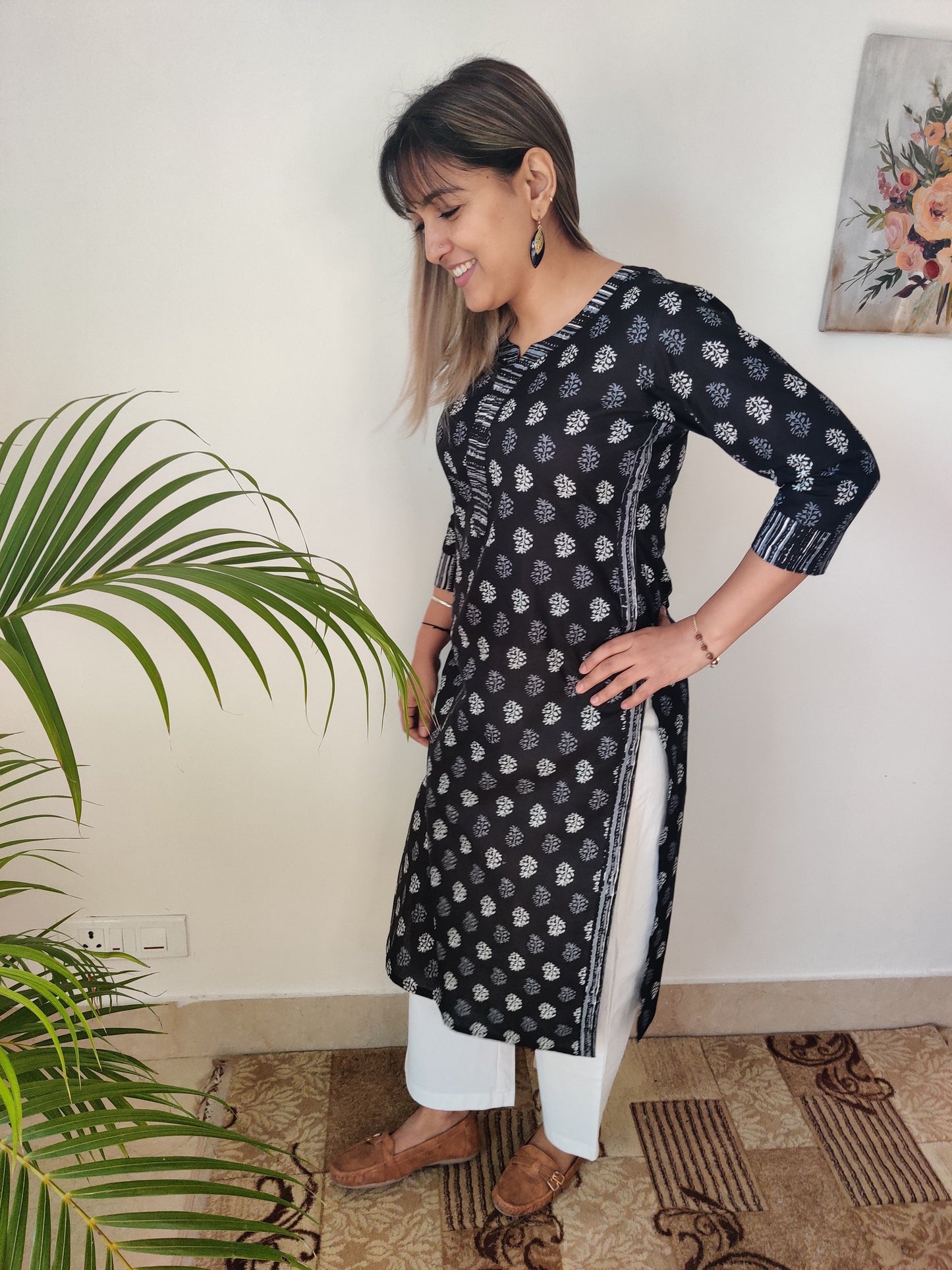 Black and White Small Motif Cotton Straight Kurta