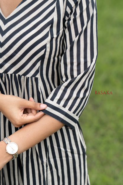 Mono Stripes Gathered COTTON Kurta