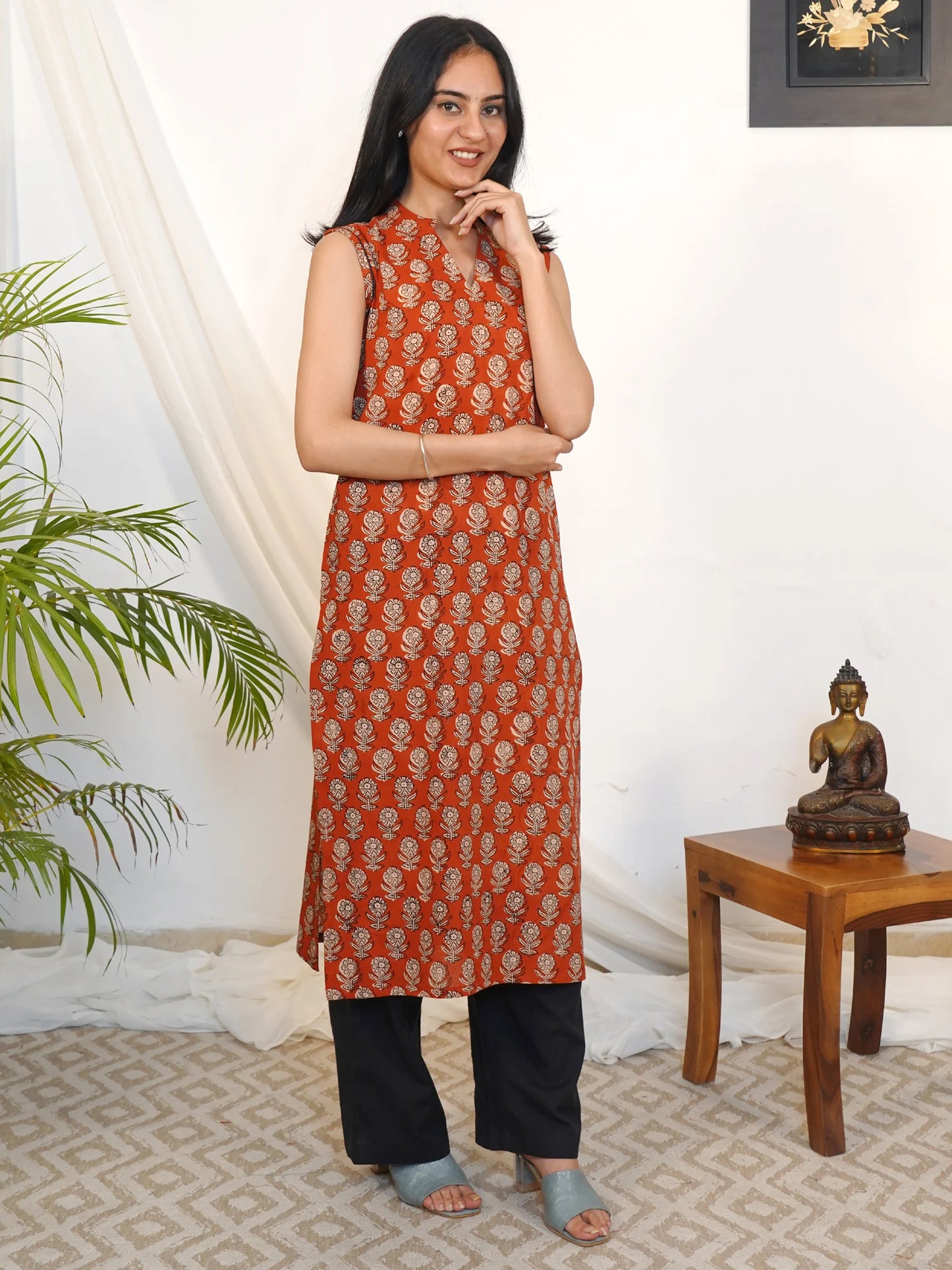Royal Bloom Sleeveless COTTON Kurta