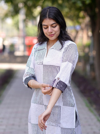 Snowy Black Striped Shirt Collar Kurta