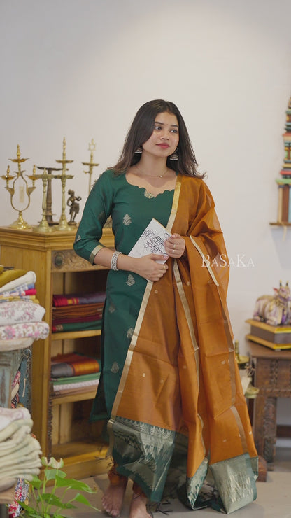 British Green n Bronze Kora Silk Suit Set (3 pcs.) with lining.