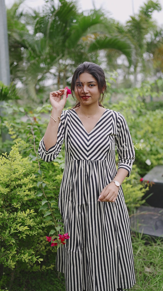 Mono Stripes Gathered COTTON Kurta